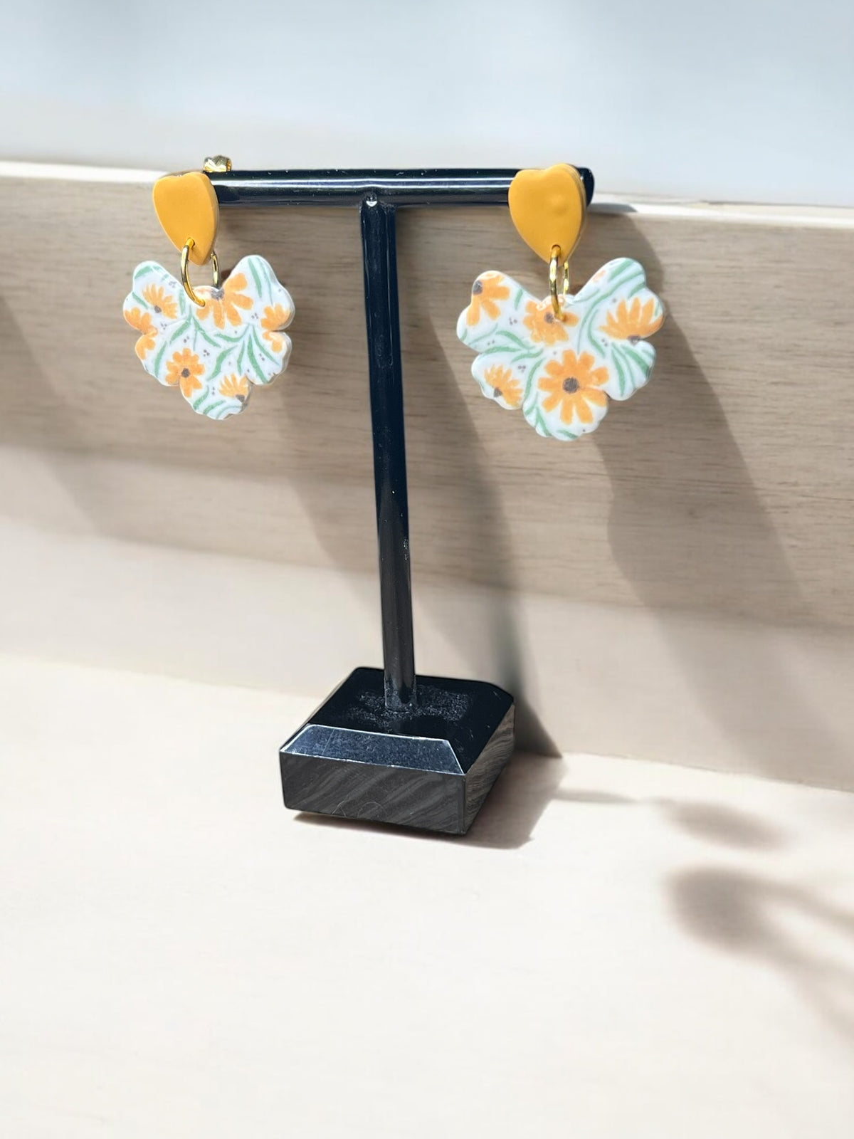 Daisy Dangles