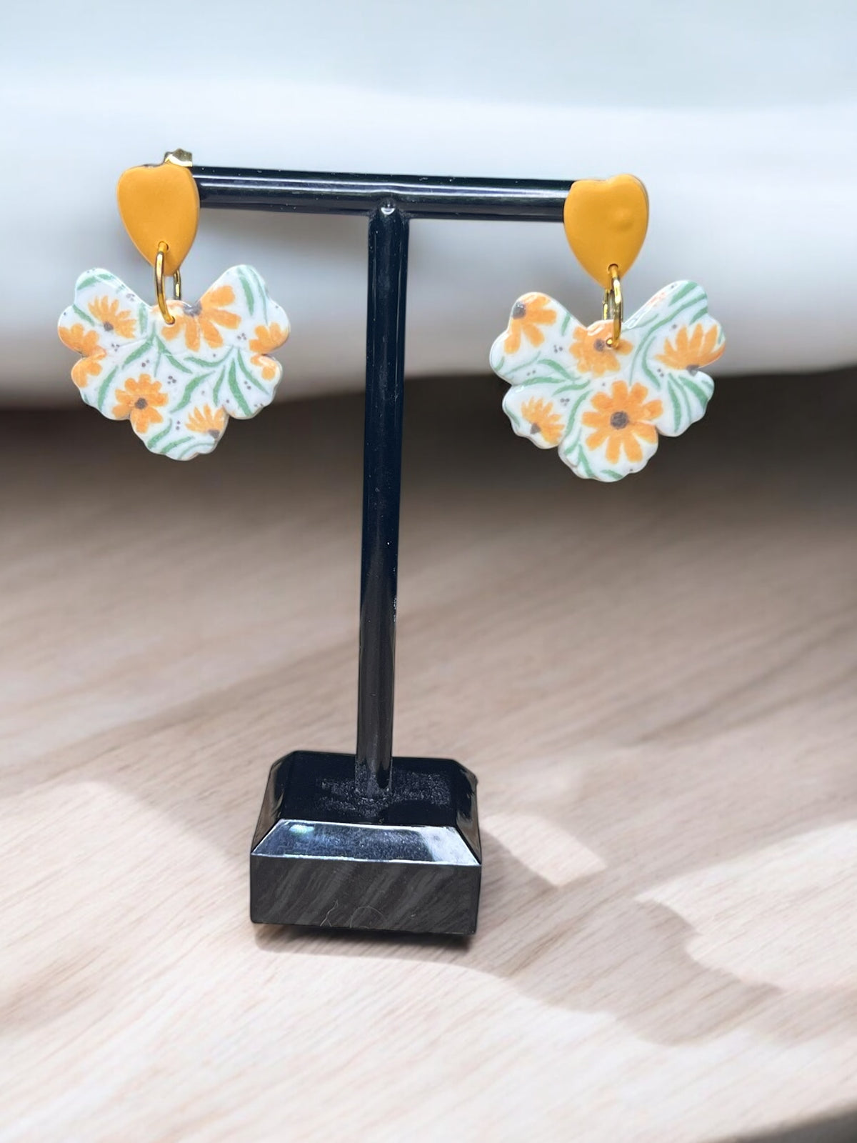 Daisy Dangles